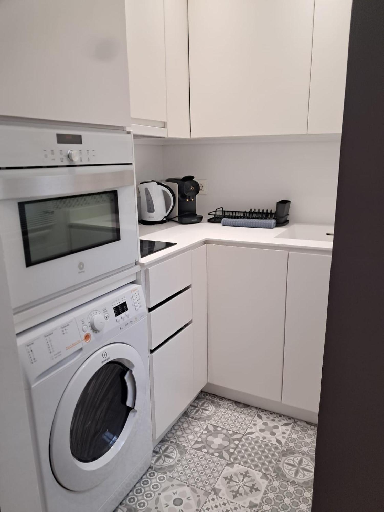 Old Town, City Center Apartment Premium With Parking Малага Экстерьер фото